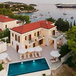 Luxury Hvar Deluxe Palace 2 With Pool Near And هفار