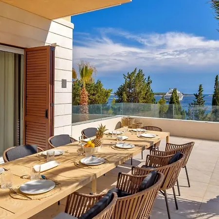 Luxury Hvar Deluxe Palace 2 With Pool At The ヴィラ