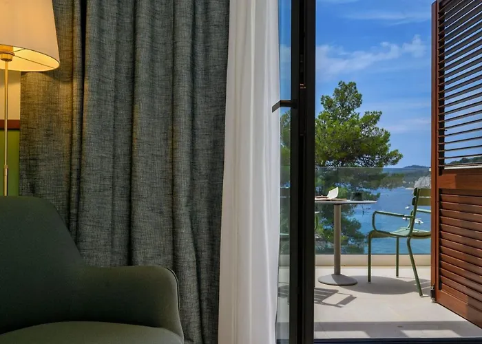Luxury Hvar Deluxe Palace 2 With Pool At The