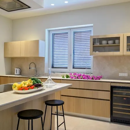 וילה Luxury Hvar Deluxe Palace 2 With Pool At The *