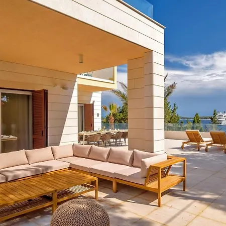 Villa Luxury Hvar Deluxe Palace 2 With Pool At The *