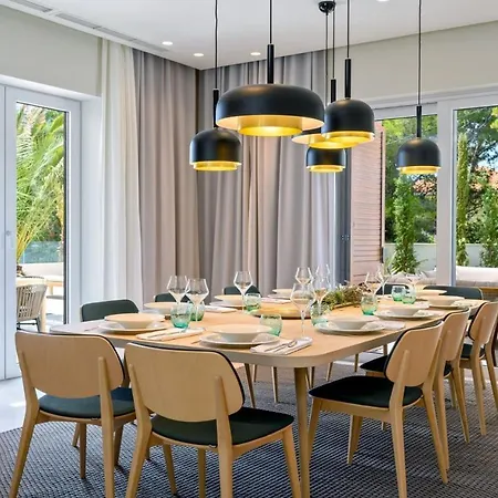 Luxury Hvar Deluxe Palace 2 With Pool At The וילה