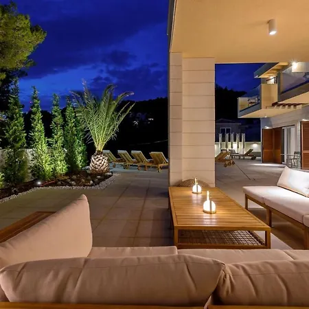 Villa Luxury Hvar Deluxe Palace 2 With Pool At The Hvar Town