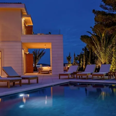 Luxury Hvar Deluxe Palace 2 With Pool At The וילה *