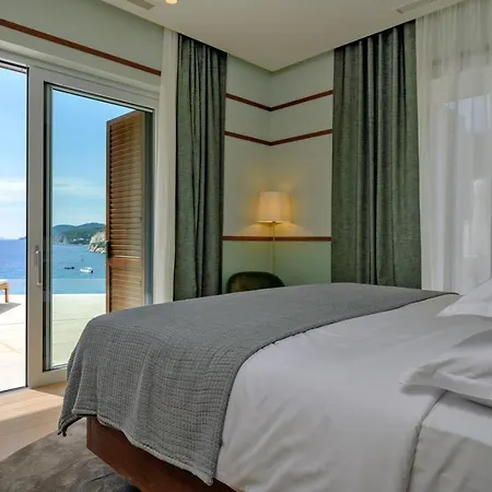 Villa Luxury Hvar Deluxe Palace 2 With Pool At The *
