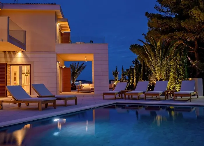 Luxury Hvar Deluxe Palace 2 With Pool At The Villa *