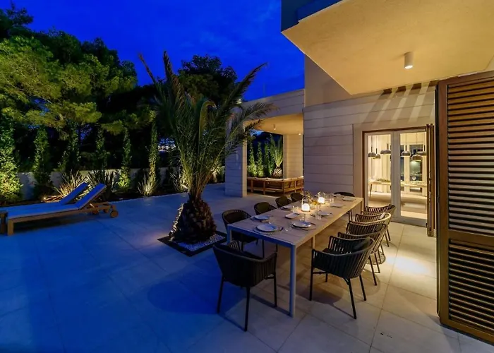 Luxury Hvar Deluxe Palace 2 With Pool At The Hvar Town