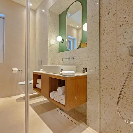 别墅 Luxury Hvar Deluxe Palace 2 With Pool At The *