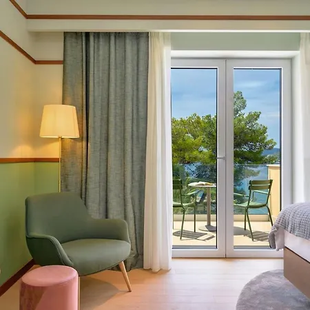 Luxury Hvar Deluxe Palace 2 With Pool At The 赫瓦尔