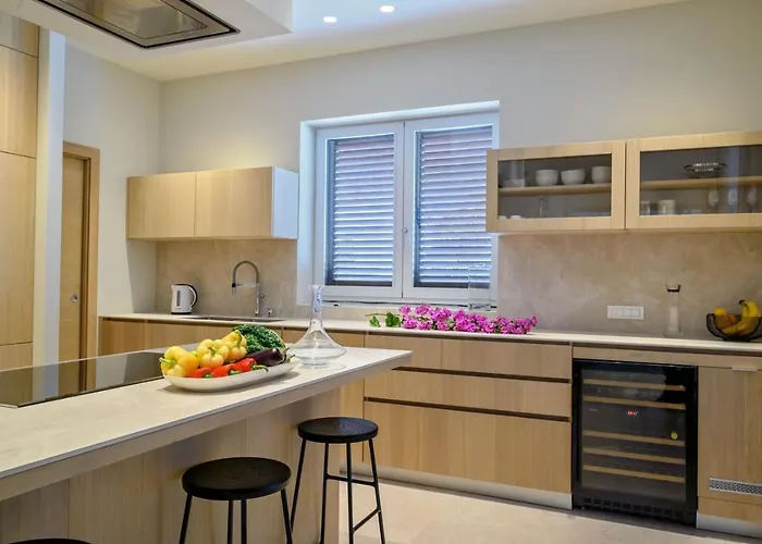 Villa Luxury Hvar Deluxe Palace 2 With Pool At The *