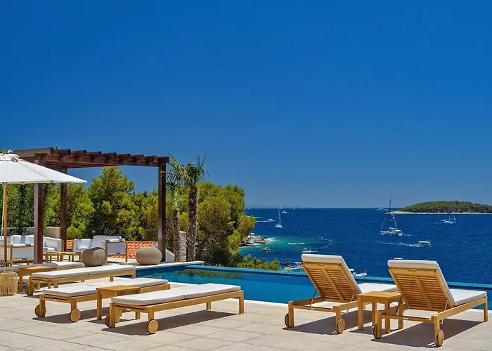 Villa Luxury Hvar Deluxe Palace 2 With Pool At The *