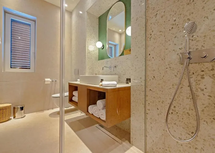 Villa Luxury Hvar Deluxe Palace 2 With Pool At The *